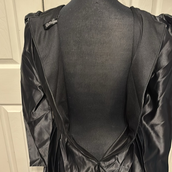 Giffniseti Sequin Gown - Picture 7 of 11